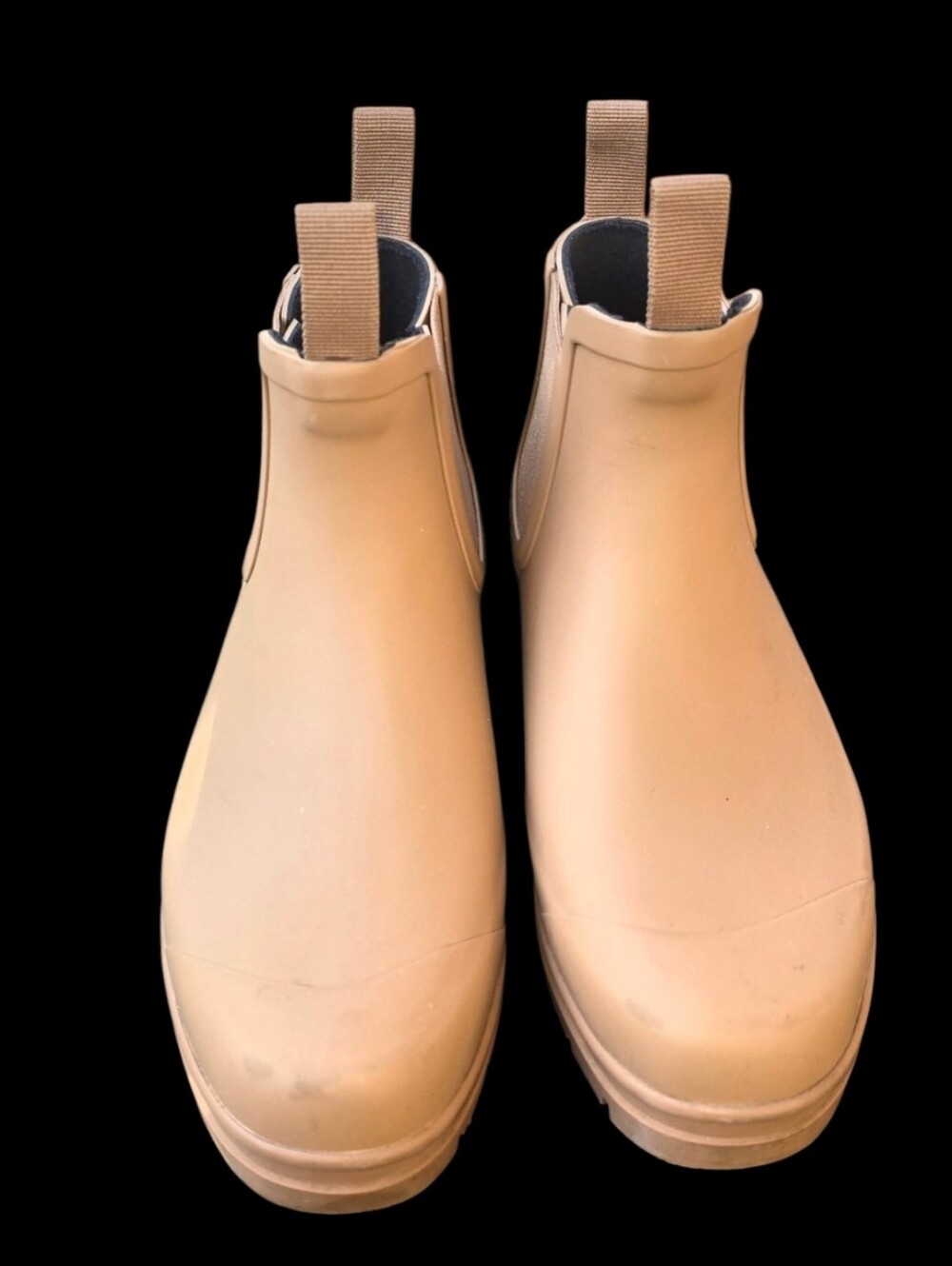 Everlane Women's Chelsea Rain Boots in Tan